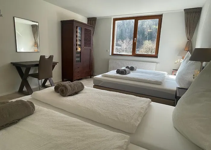 Wunderschoene Am Mit Sauna & Whirlpool דירה *