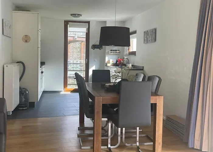 Wunderschoene Am Mit Sauna & Whirlpool Apartamento Unterterzen