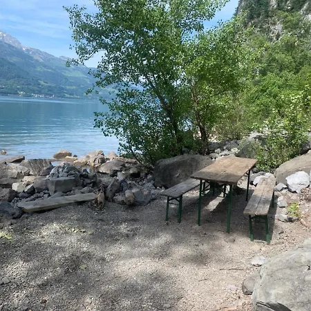 Wunderschoene Am Mit Sauna & Whirlpool אונטרטרזן