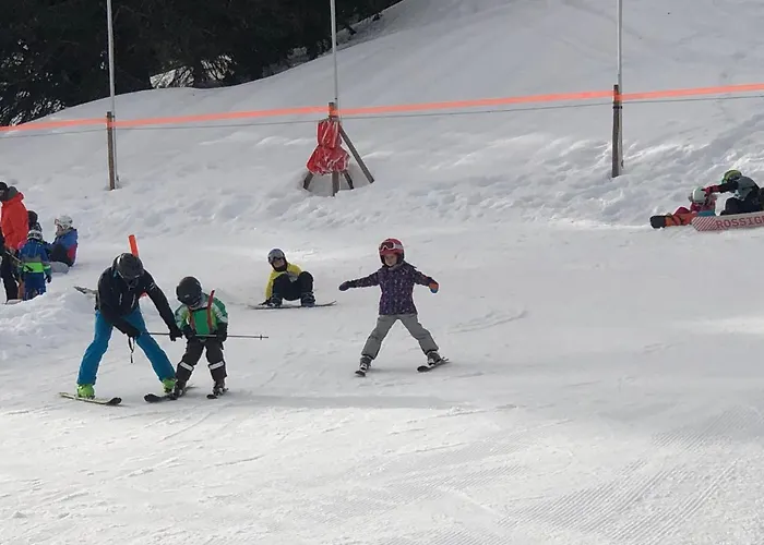 Wunderschoene Am Mit Sauna & Whirlpool 安特特泽